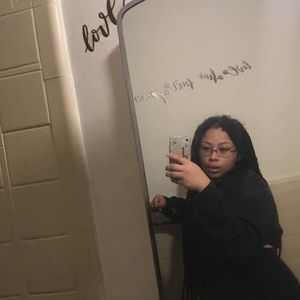 Meet your Posher, Diamond